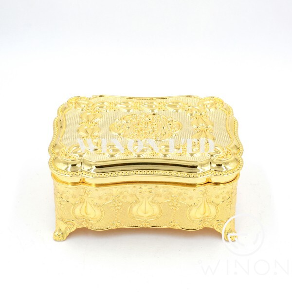 Golden plated small-size rectanglar jewel box(flat cover)