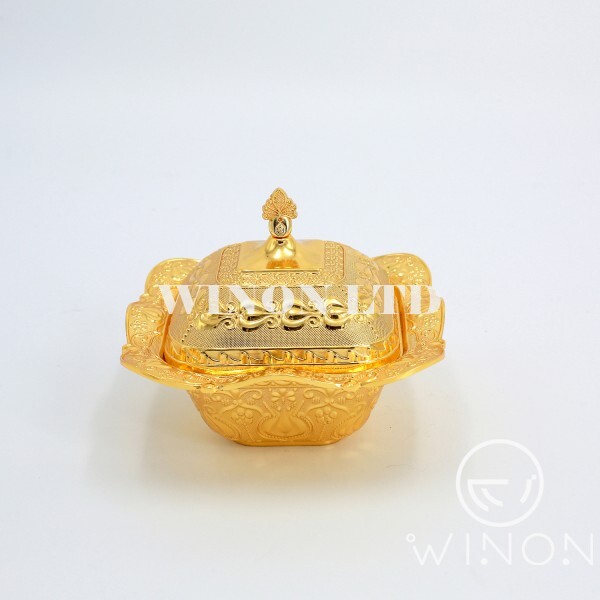 Golden plated small-size square bowl with cover